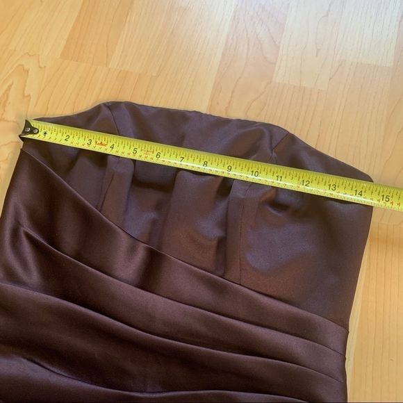 David Bridal’s Strapless Dress Size 6 - Picture 8 of 10